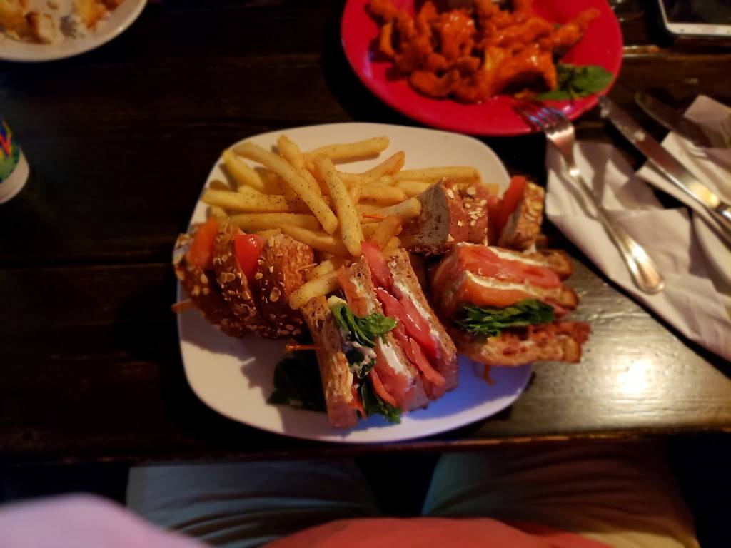 The Grafton Pub & Grill | restaurant | 4530 N Lincoln Ave, Chicago, IL 60625, USA | 7732719000 OR +1 773-271-9000