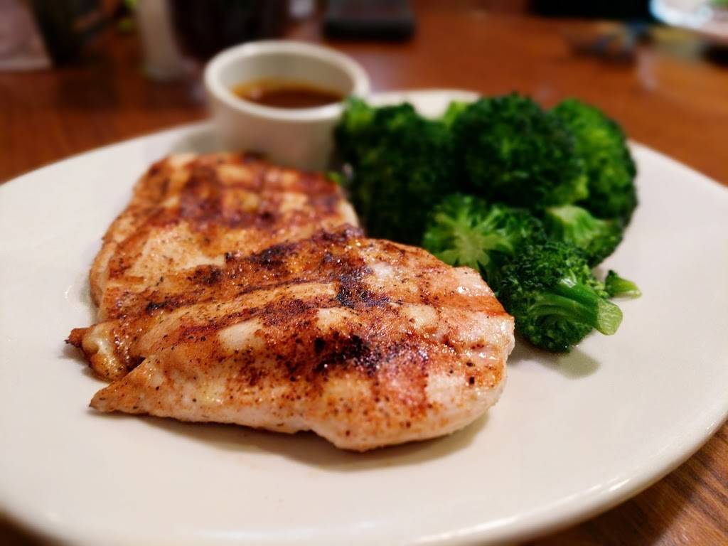 Outback Steakhouse | restaurant | 7221 Laguna Blvd, Elk Grove, CA 95758, USA | 9167140141 OR +1 916-714-0141