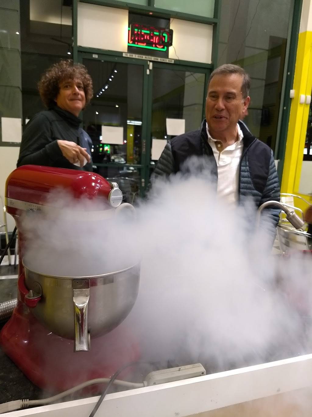 Silly Cone | cafe | 17200 Ventura Blvd Ste 223A, Encino, CA 91316, USA | 4243428916 OR +1 424-342-8916