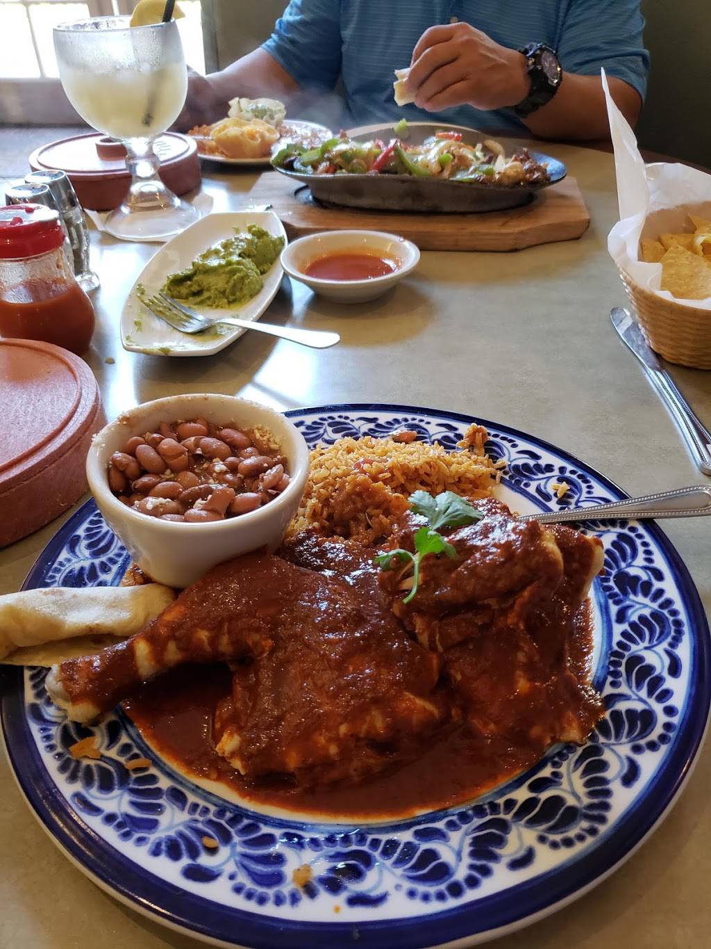 Miguels California Mexican Cocina | restaurant | 8401, 1920 Frontage Rd, Corona, CA 92882, USA | 9515208911 OR +1 951-520-8911