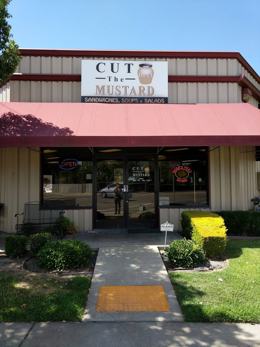 Cut the Mustard Deli | restaurant | 1371 E Pine St # 12, Lodi, CA 95240, USA | 2093685259 OR +1 209-368-5259