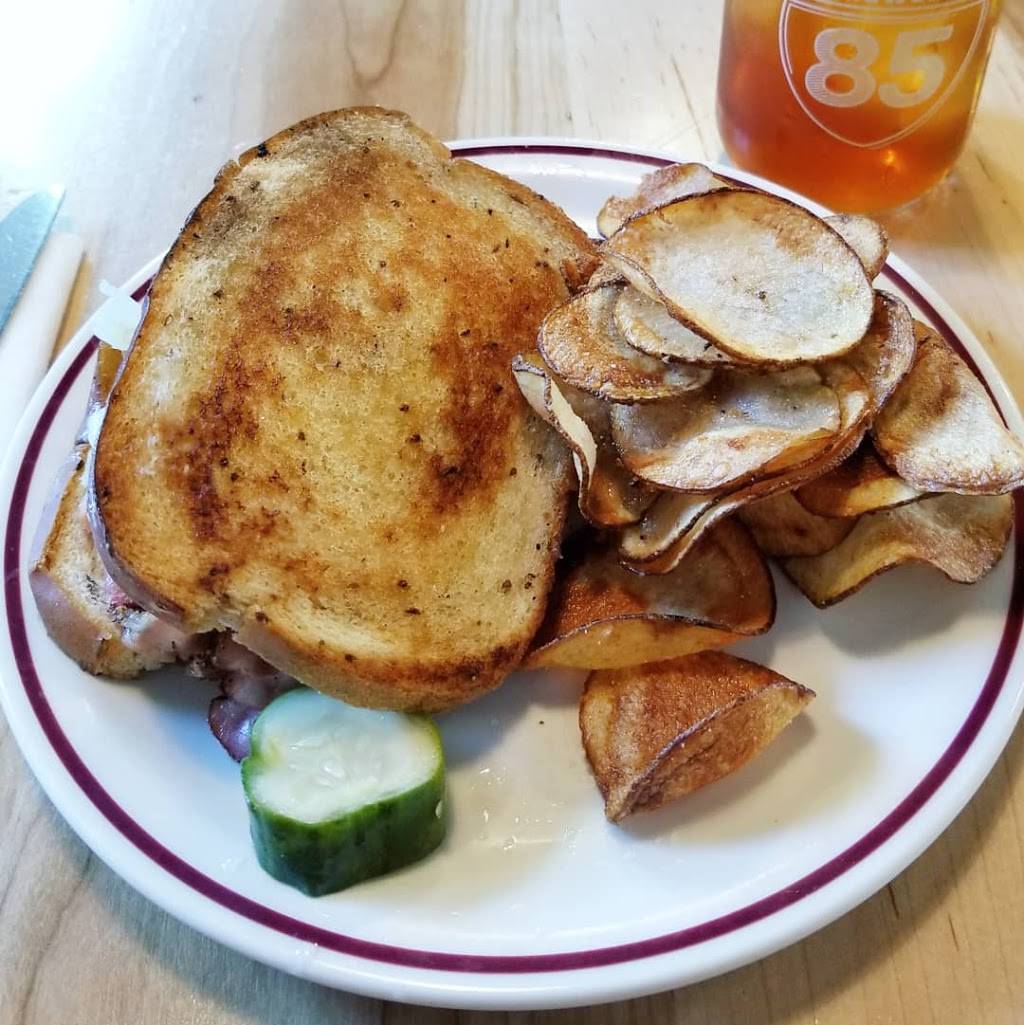 The War Mouth | restaurant | 1209 Franklin St, Columbia, SC 29201, USA | 8035696144 OR +1 803-569-6144