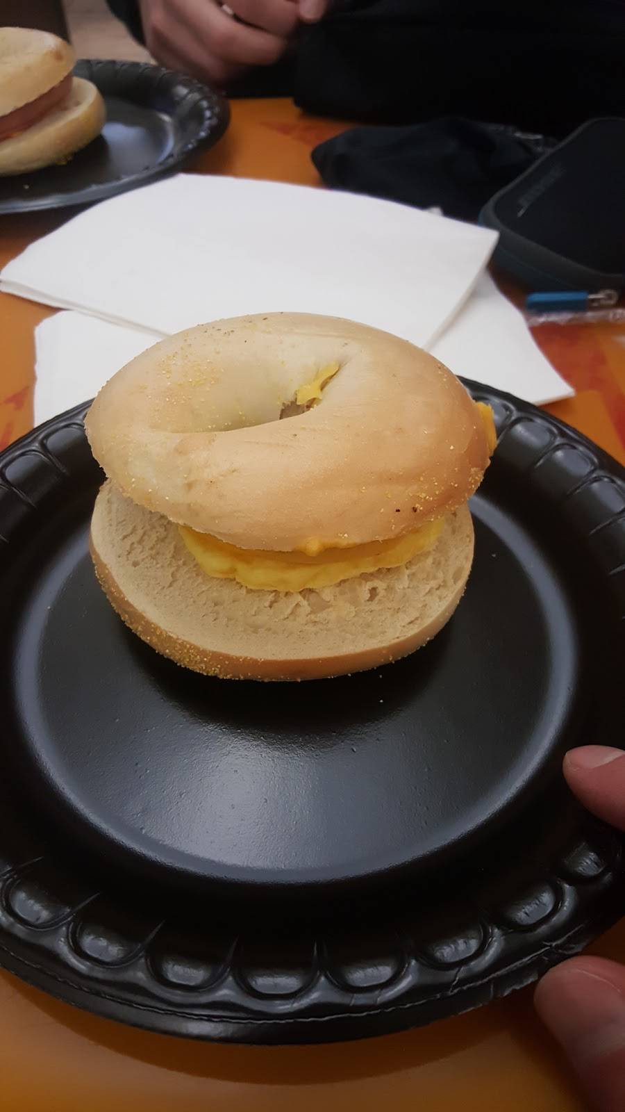 Torn Basil | restaurant | Terminal 2, Terminal 2, 100 Terminal Dr, Fort Lauderdale, FL 33315, USA | 9543598508 OR +1 954-359-8508