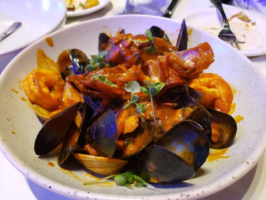 The Venu Restaurant and Bar | restaurant | 8794 W Boynton Beach Blvd #101, Boynton Beach, FL 33472, USA | 5612000222 OR +1 561-200-0222