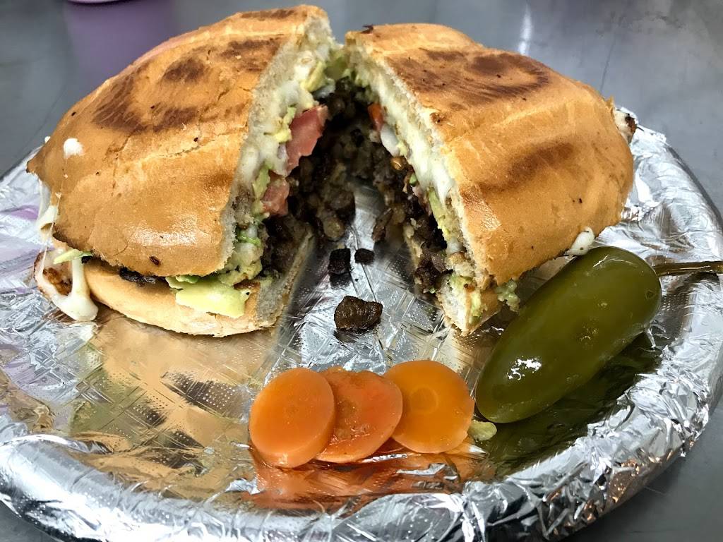 Taquería Quiero Frijolitos | restaurant | Inside Phillips 66 Gas Station, 1521 W Arkansas Ln, Arlington, TX 76013, USA | 9725890873 OR +1 972-589-0873