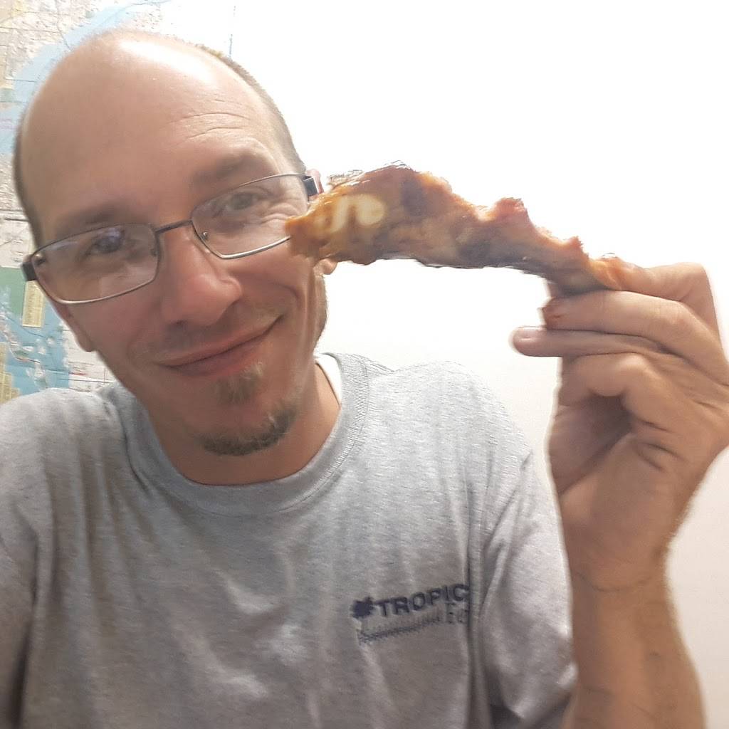 MCCARTERS BBQ | restaurant | 2675 Dr Martin Luther King Jr Blvd, Fort Myers, FL 33916, USA | 2396453468 OR +1 239-645-3468