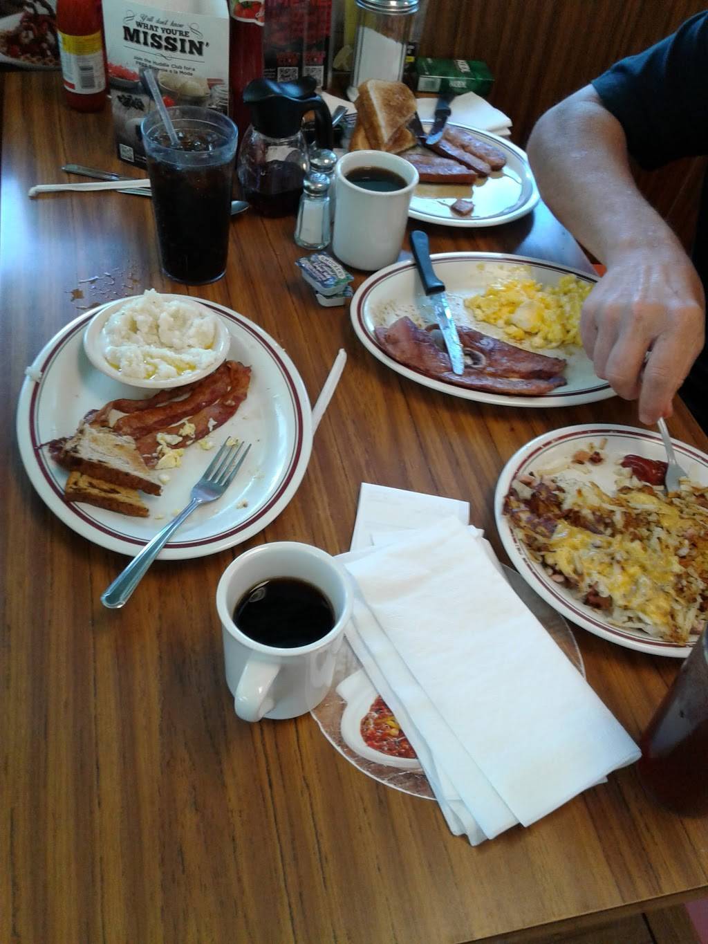 Huddle House | restaurant | 463949 FL-200, Yulee, FL 32097, USA | 9042778666 OR +1 904-277-8666