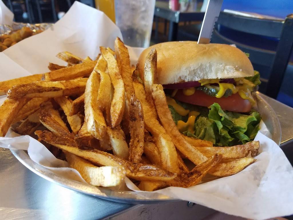 The Fixx | restaurant | 644 W Edmond Rd, Edmond, OK 73012, USA | 4052852311 OR +1 405-285-2311