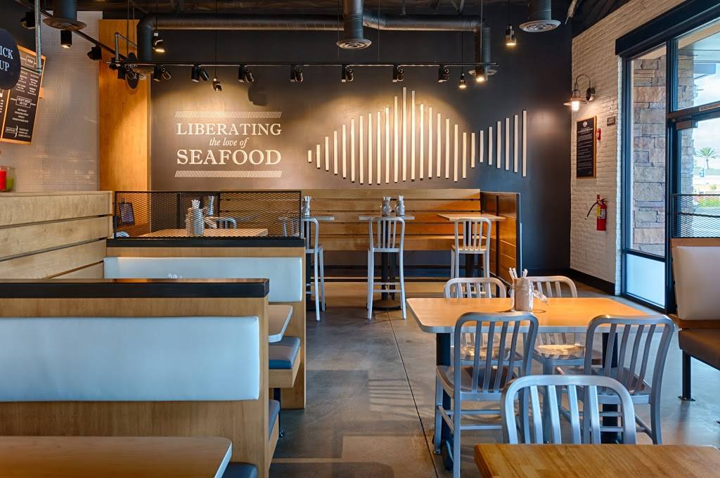 California Fish Grill | restaurant | 1135 E 19th St, Upland, CA 91784, USA | 9094735170 OR +1 909-473-5170