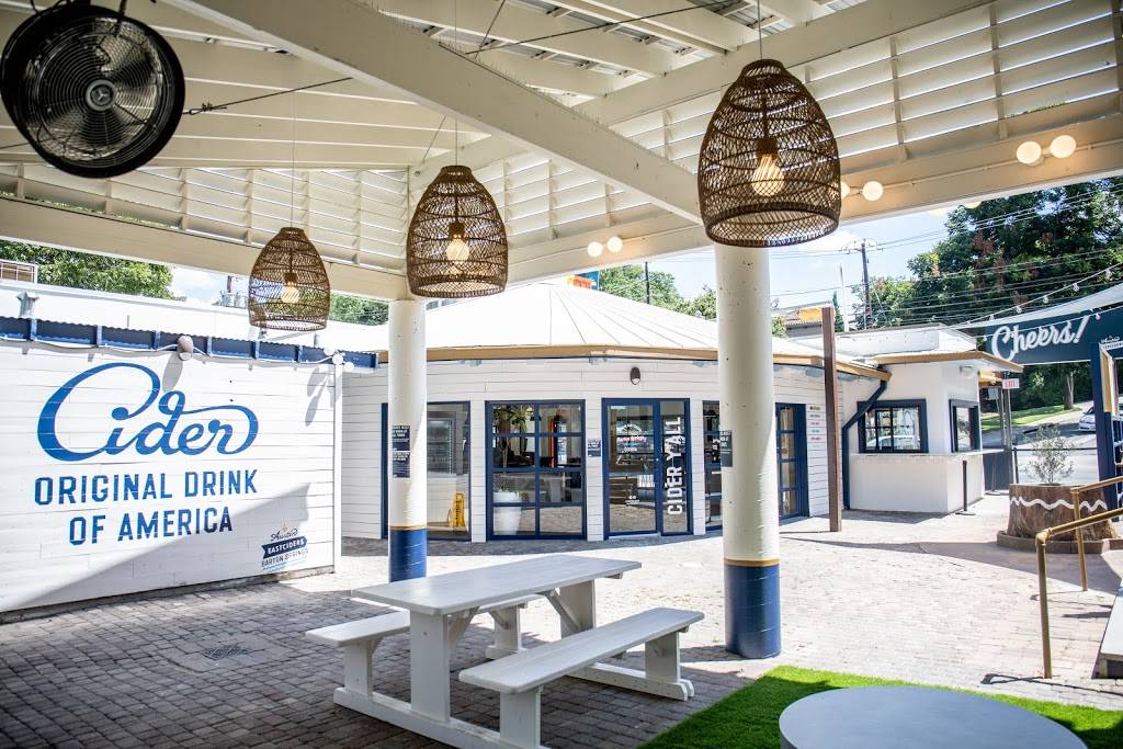 Austin Eastciders Barton Springs | restaurant | 1530 Barton Springs Rd, Austin, TX 78704, USA | 5128937000 OR +1 512-893-7000