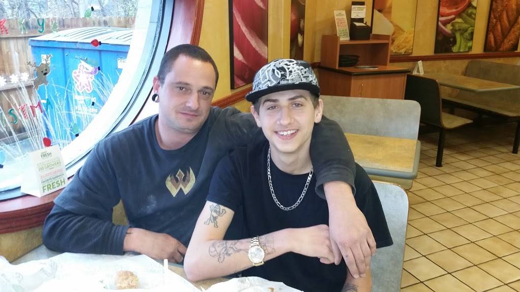 Subway | restaurant | 10500 Loveland Madeira Rd, Loveland, OH 45140, USA | 5136775153 OR +1 513-677-5153