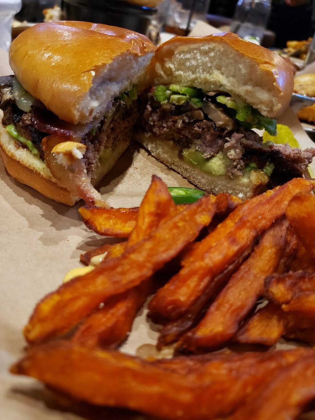 World of Beer | restaurant | 10200 Grand Central Ave Ste 100, Owings Mills, MD 21117, USA | 4103631040 OR +1 410-363-1040