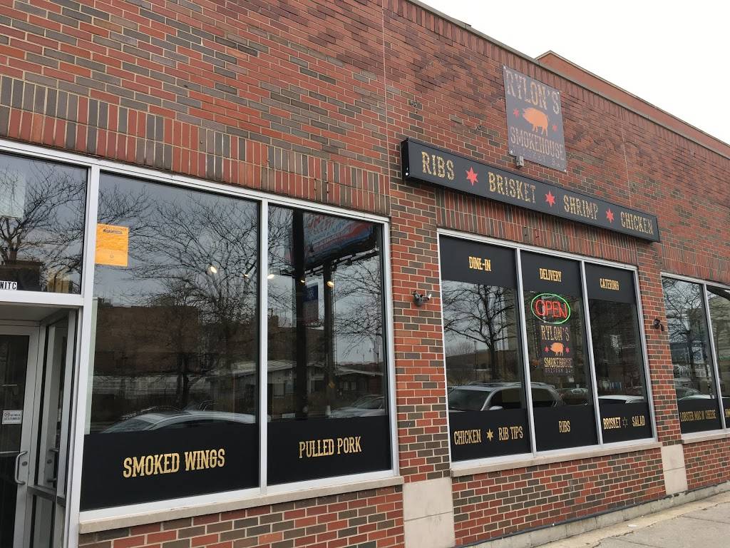 Windy City Bar | restaurant | 67 E Cermak Rd, Chicago, IL 60616, USA | 3127945901 OR +1 312-794-5901