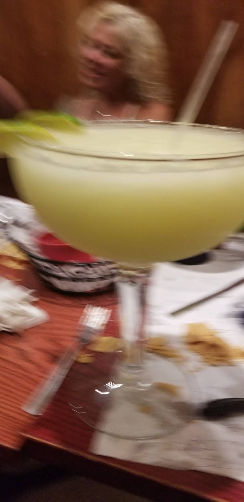 Tequilaville | restaurant | 1225 W Church St, Newark, OH 43055, USA | 7403447227 OR +1 740-344-7227