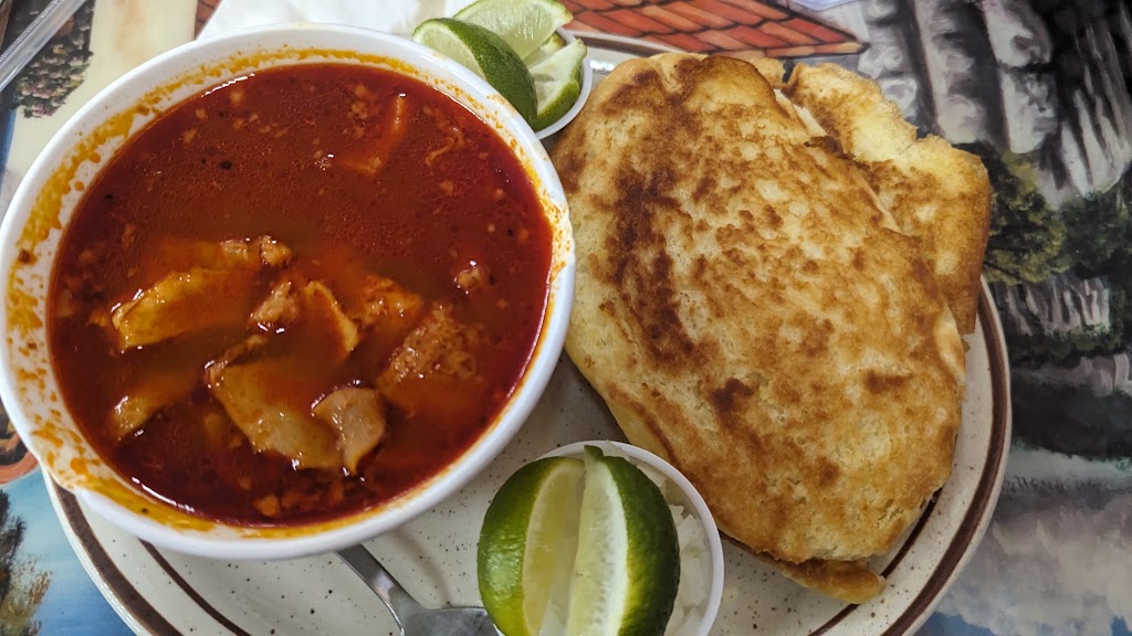 Big Boy Restaurant dba La Familia Restaurant | restaurant | Fox Plaza, 5543 Alameda Ave, El Paso, TX 79905, USA | 9157719010 OR +1 915-771-9010