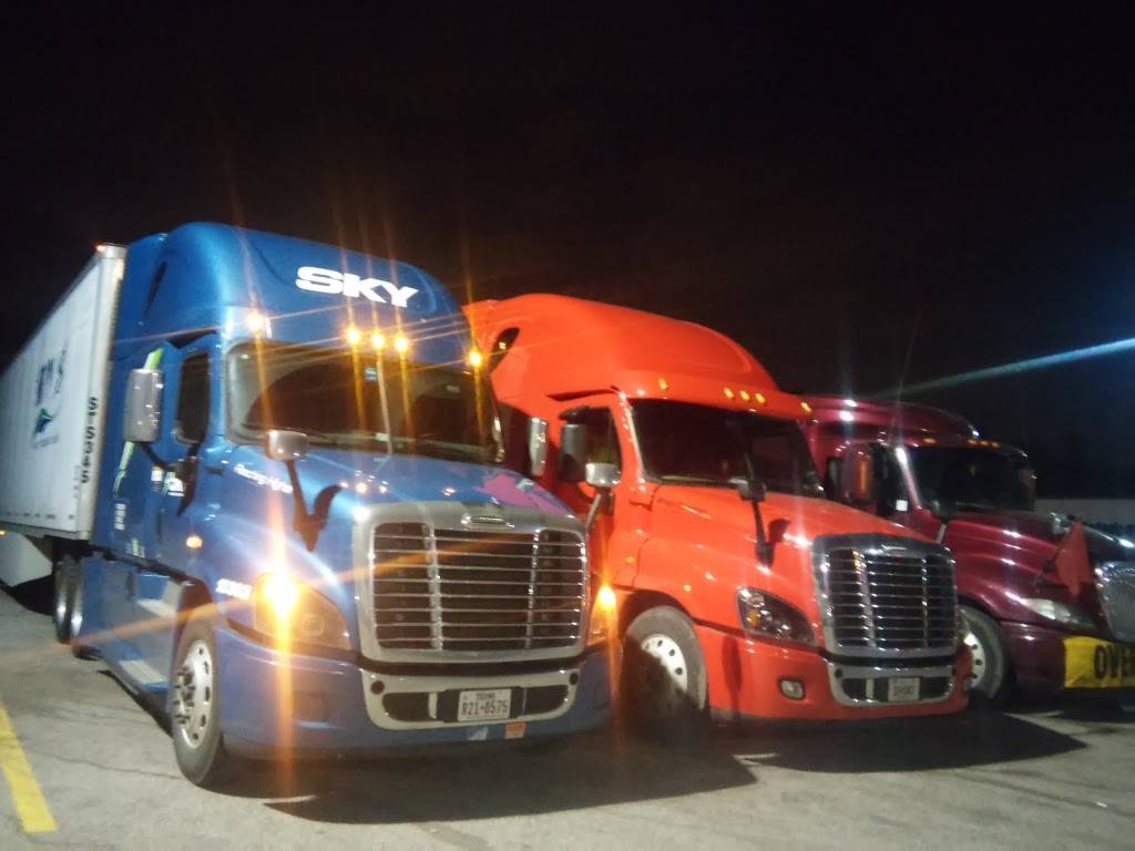 Flying J Travel Center | restaurant | 4801 NE 122nd St, Edmond, OK 73013, USA | 4054759440 OR +1 405-475-9440