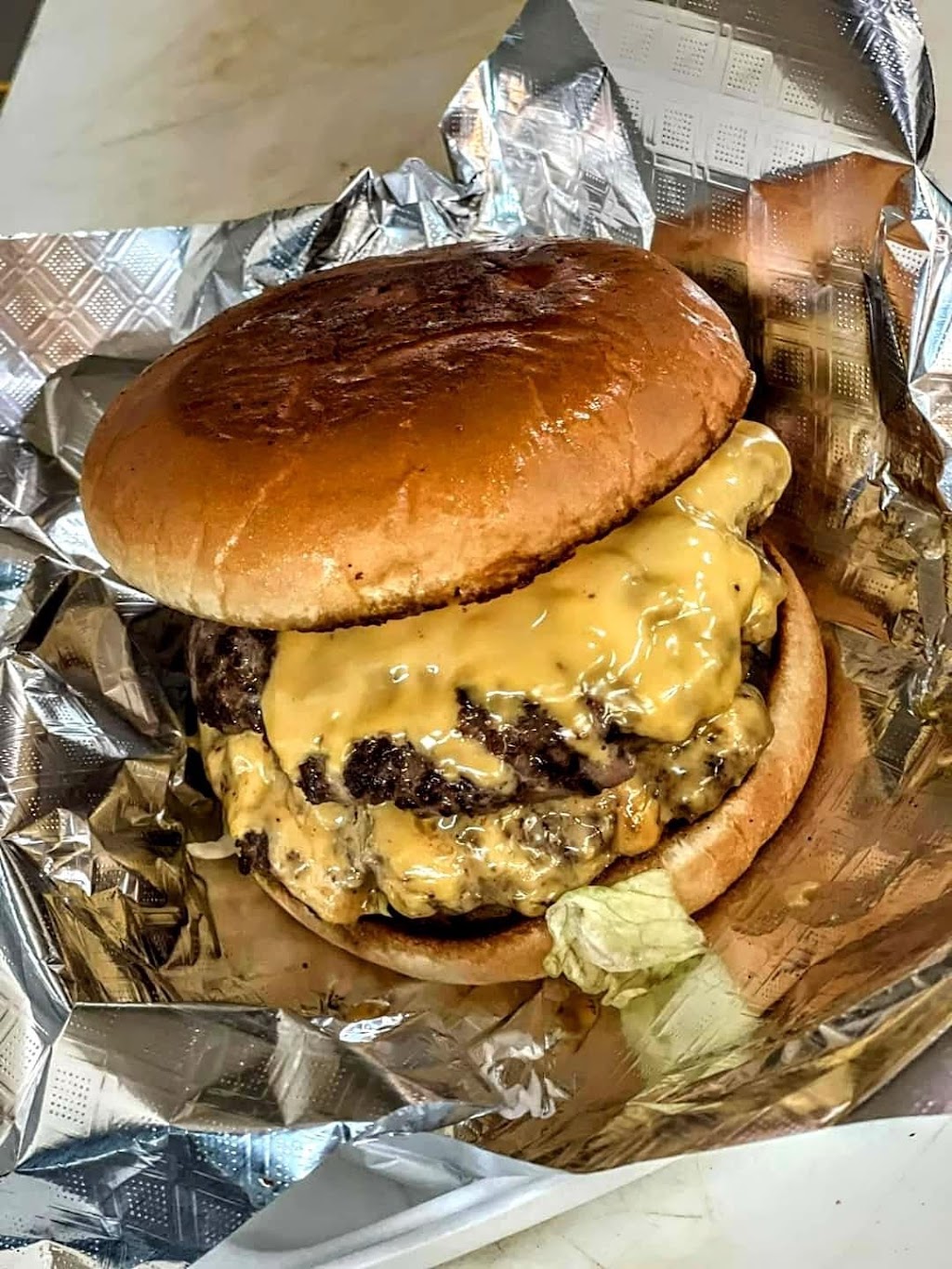 Fatbois Feast and GoodEatz | restaurant | 3150 E Ledbetter Dr, Dallas, TX 75216, USA | 4693169595 OR +1 469-316-9595