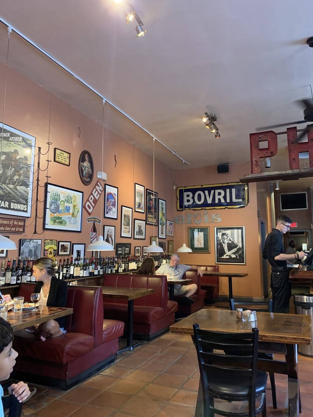 DePalmas Italian Cafe | restaurant | 2300 University Blvd, Tuscaloosa, AL 35401, USA | 2057591879 OR +1 205-759-1879