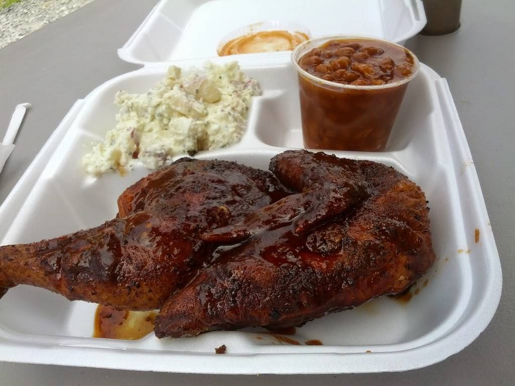 Triple Crown BBQ | restaurant | 1079 U.S. Highway 211 West, Luray, VA 22835, USA | 5407435311 OR +1 540-743-5311