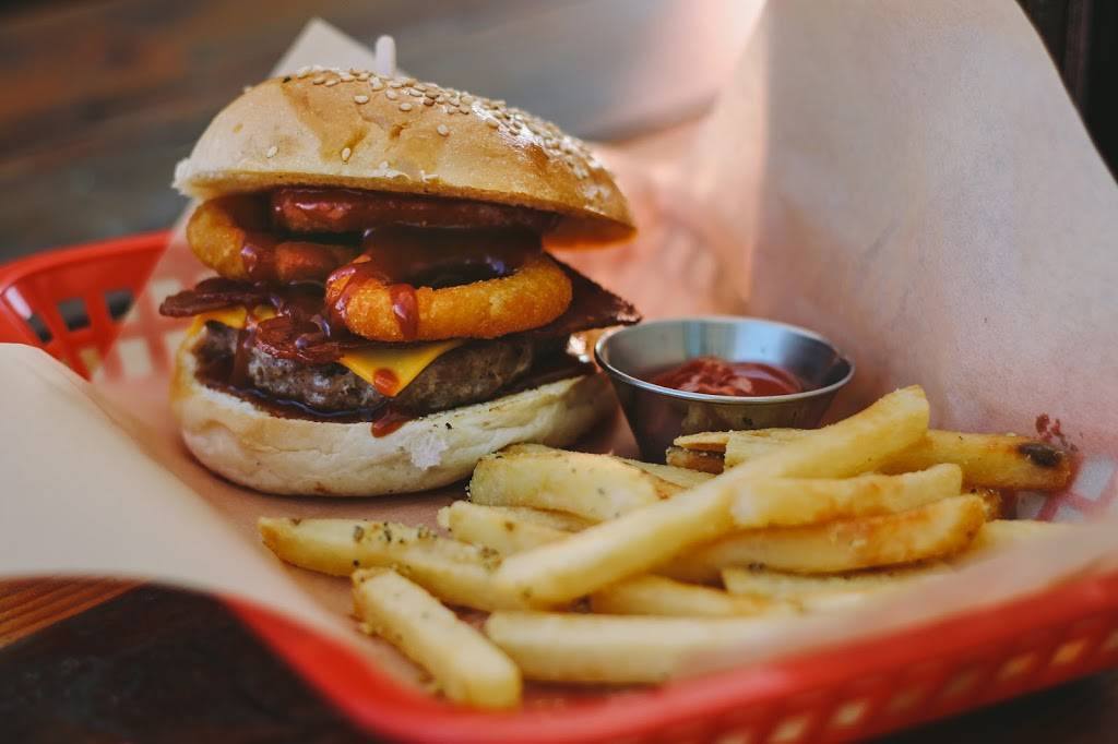 Munch Truck | restaurant | Calle Tecate, Río Tijuana 3a. Etapa, Libramiento, 22226 Tijuana, B.C., Mexico | 016641685052 OR +52 664 168 5052