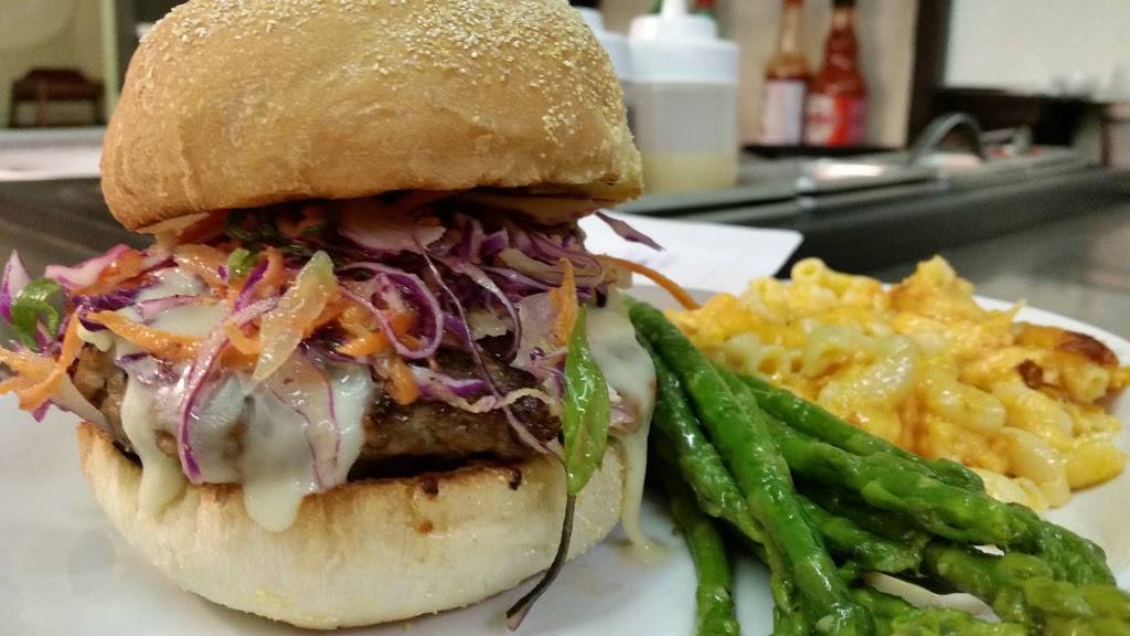 The Legend Classic Irvington Cafe | restaurant | 5614 E Washington St, Indianapolis, IN 46219, USA | 3175362028 OR +1 317-536-2028