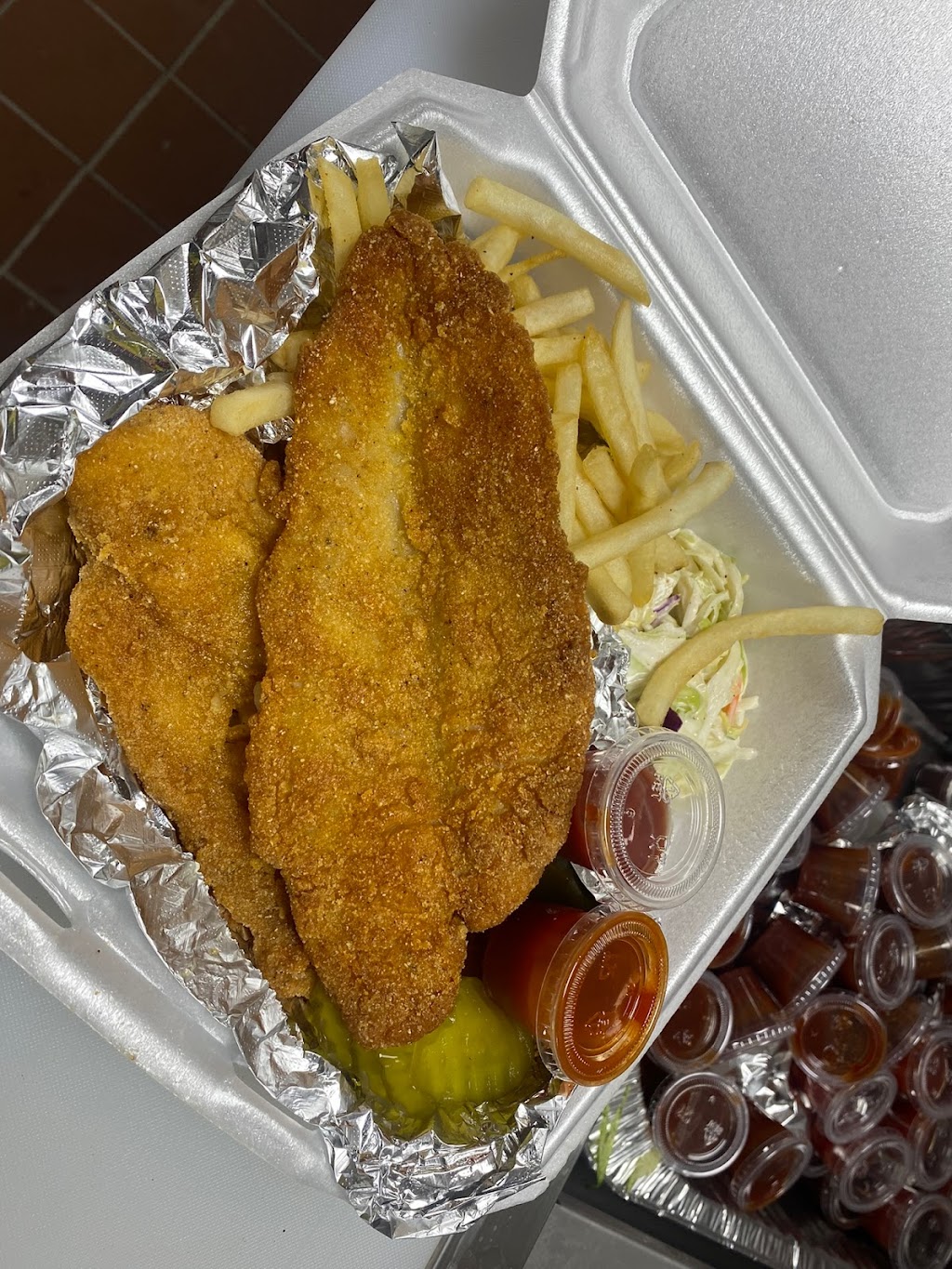 Cowboy Crispy Chicken | restaurant | 2989 S Westmoreland Rd suite A, Dallas, TX 75233, USA | 4696202049 OR +1 469-620-2049