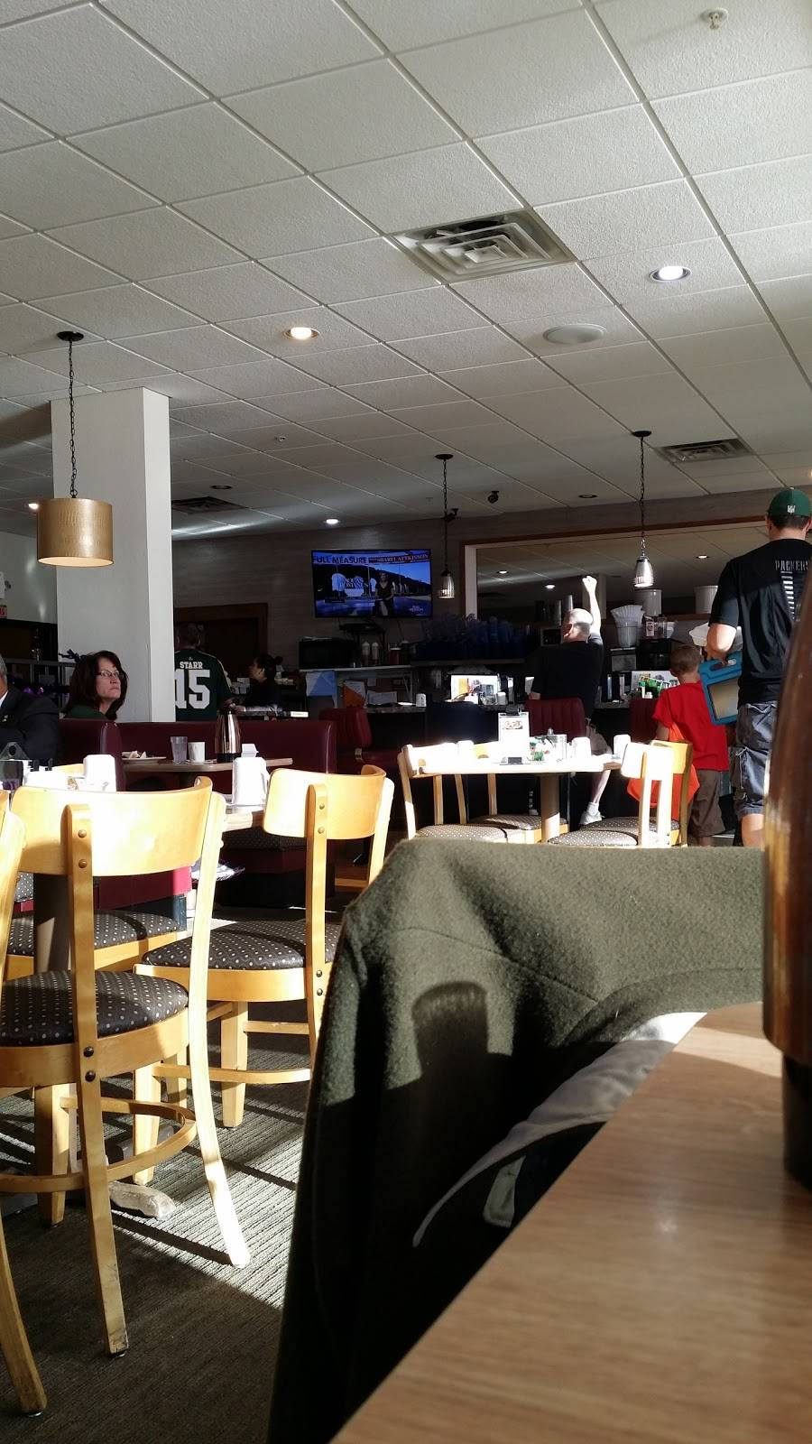 Julies Cafe & Catering | restaurant | 500 Grant St, De Pere, WI 54115, USA | 9203364747 OR +1 920-336-4747