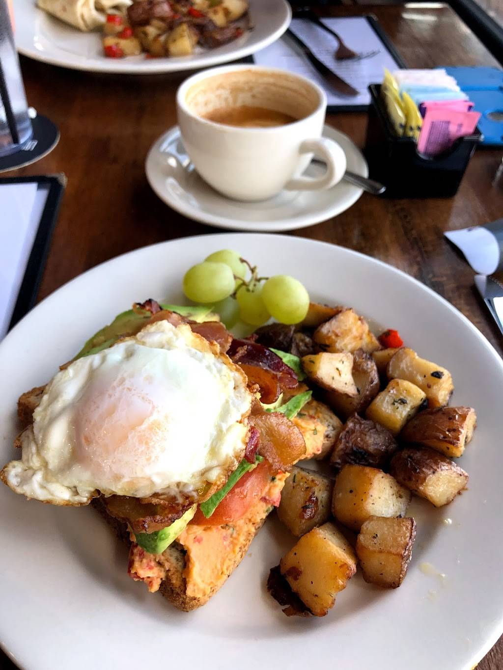 Copperbarn Coffeebar & Eatery | restaurant | 368 E Main St, Middletown, NY 10940, USA | 8453811400 OR +1 845-381-1400