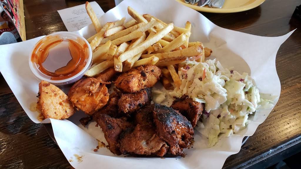 Phils BBQ | restaurant | 17051 W Bernardo Dr, San Diego, CA 92127, USA | 8583126161 OR +1 858-312-6161