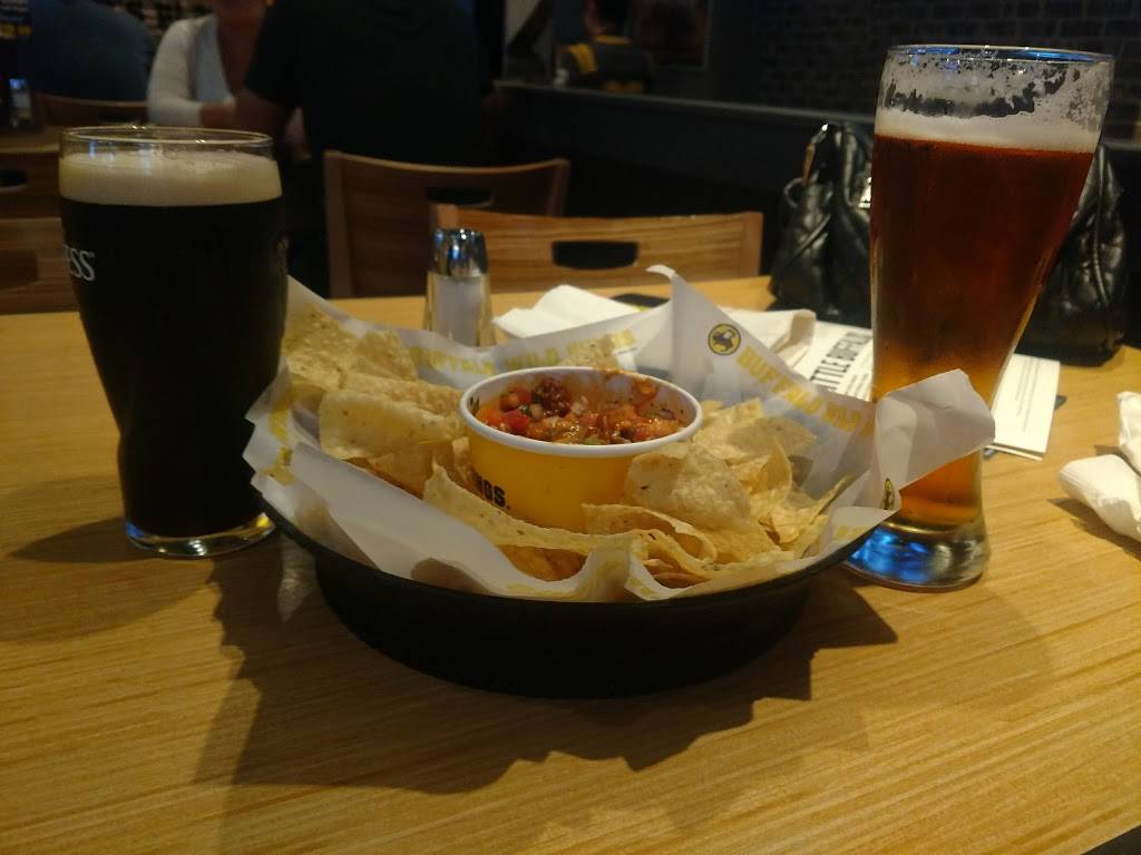 Buffalo Wild Wings | restaurant | 1500 E Village Way, Orange, CA 92865, USA | 7149213105 OR +1 714-921-3105