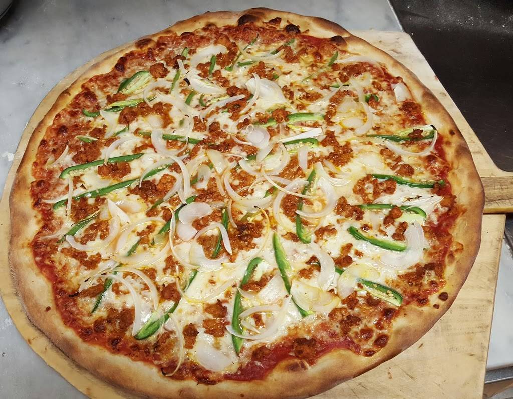 Ricoy Pizzeria And Restaurant | restaurant | 152 8th St, Passaic, NJ 07055, USA | 9739283418 OR +1 973-928-3418