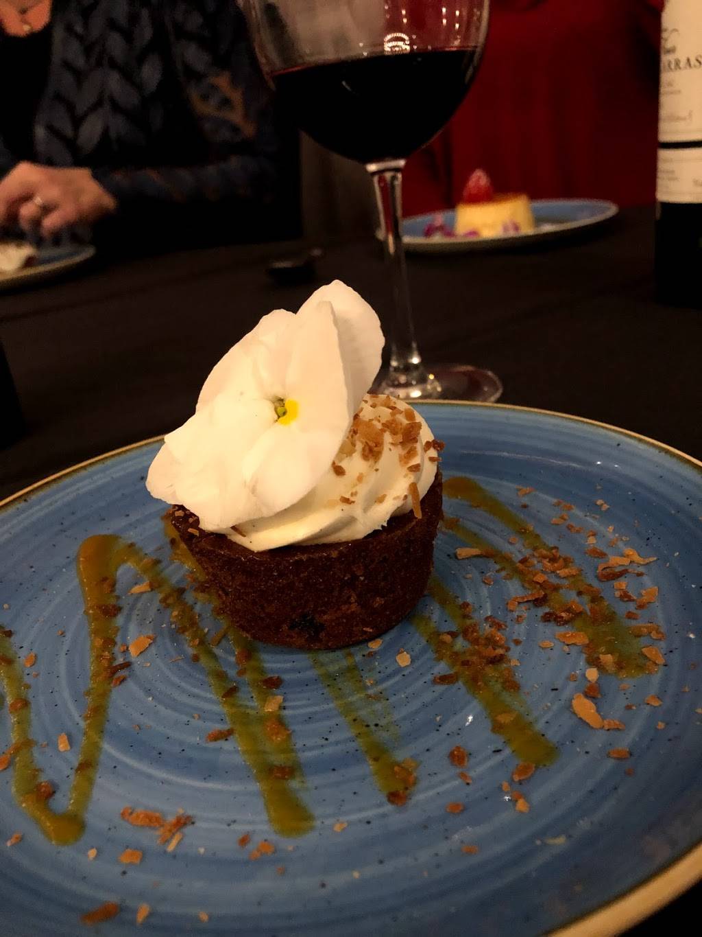 Franks Americana Revival & White Star Bar | restaurant | 3736 Westheimer Rd, Houston, TX 77027, USA | 7135728600 OR +1 713-572-8600