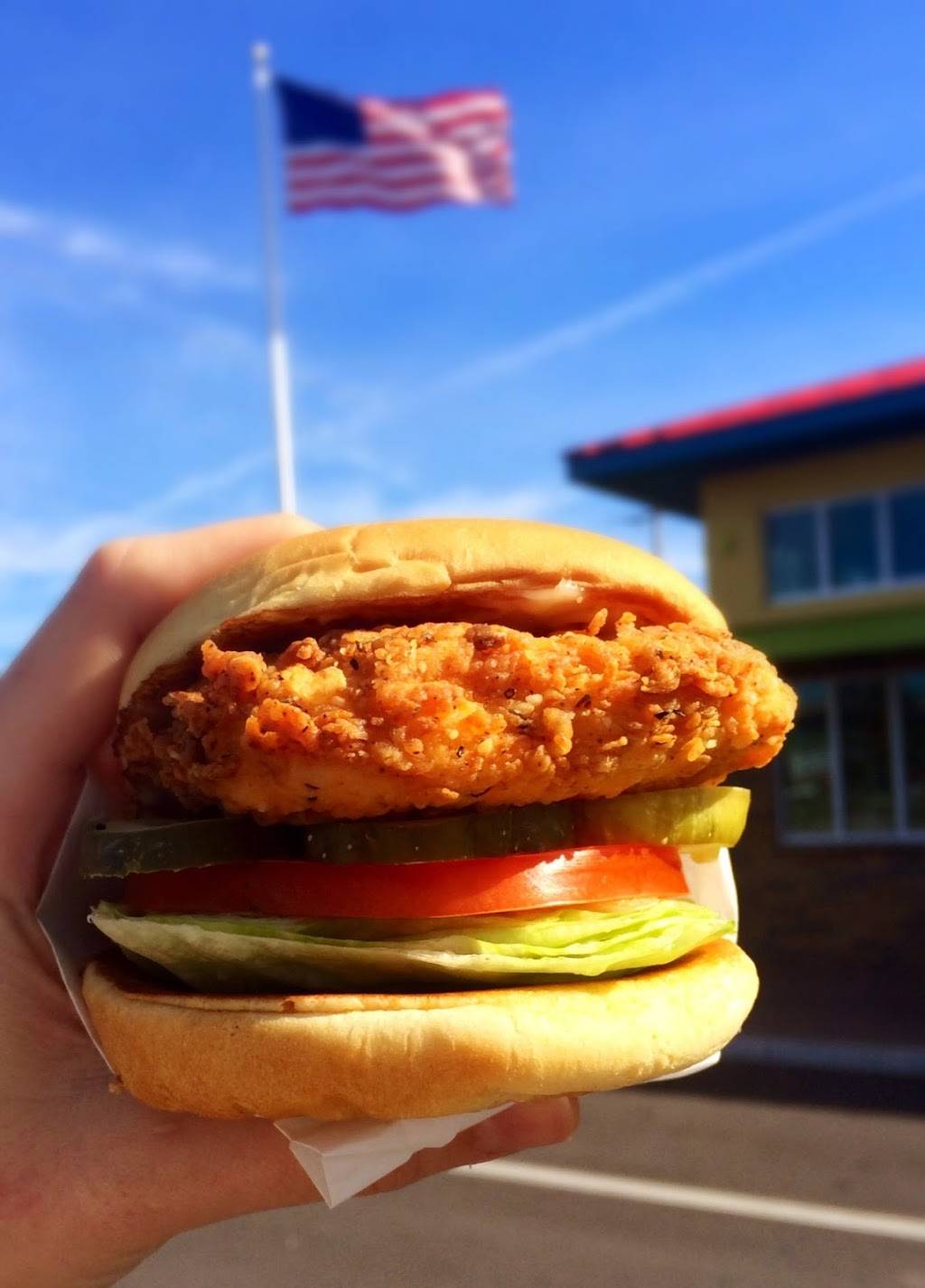 PDQ Restaurant | restaurant | 17470 Ben Hill Griffin Pkwy, Fort Myers, FL 33913, USA | 2392205751 OR +1 239-220-5751