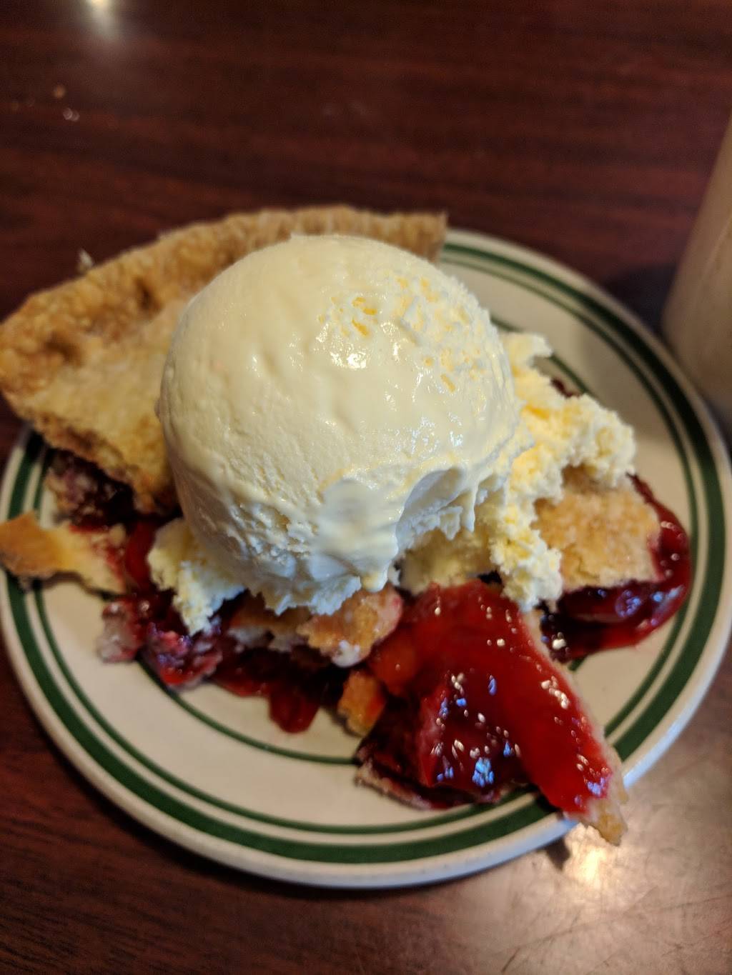 Russells Sunrise Cafe | restaurant | 185 Cohasset Rd, Chico, CA 95926, USA | 5303435543 OR +1 530-343-5543