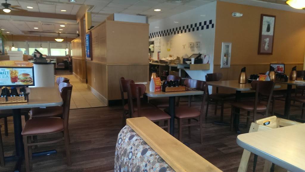 IHOP | restaurant | 27240 Bay Landing Dr, Bonita Springs, FL 34135, USA | 2399494340 OR +1 239-949-4340