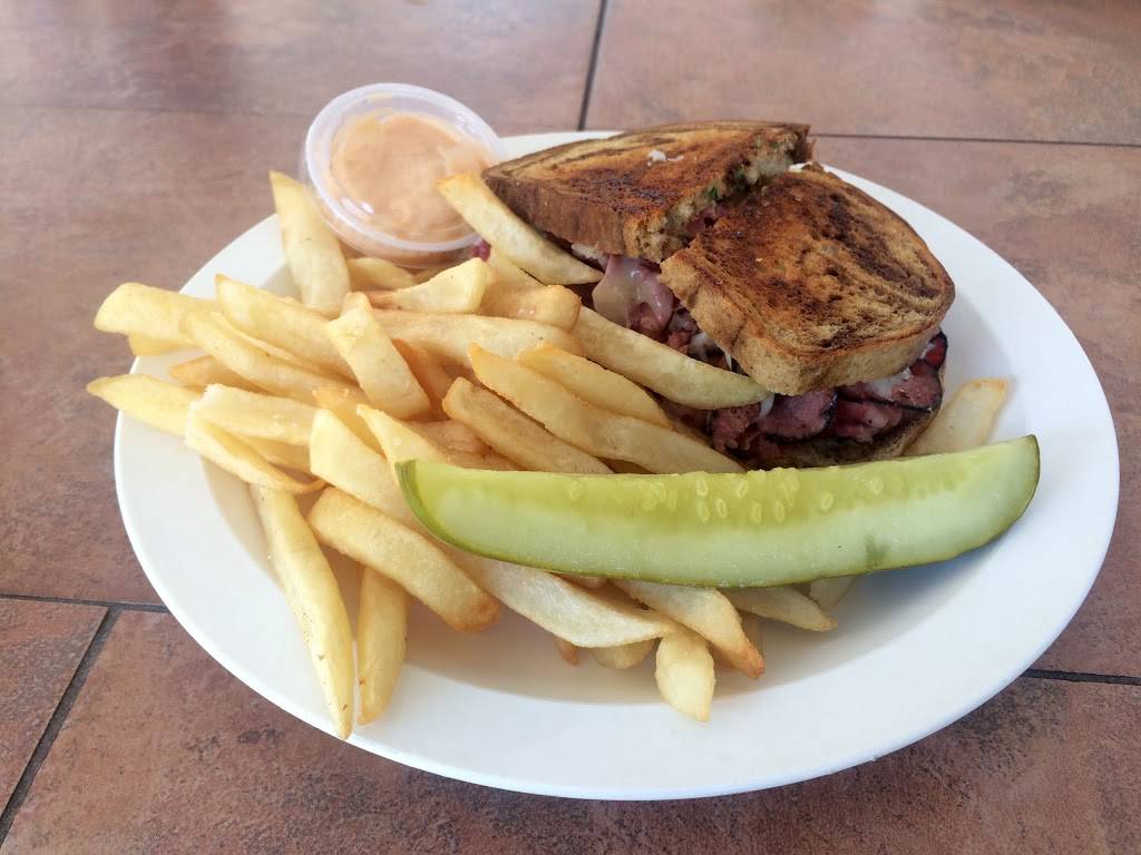 Molly Maguires | restaurant | 5 Hazard Square, Jim Thorpe, PA 18229, USA | 5703254563 OR +1 570-325-4563