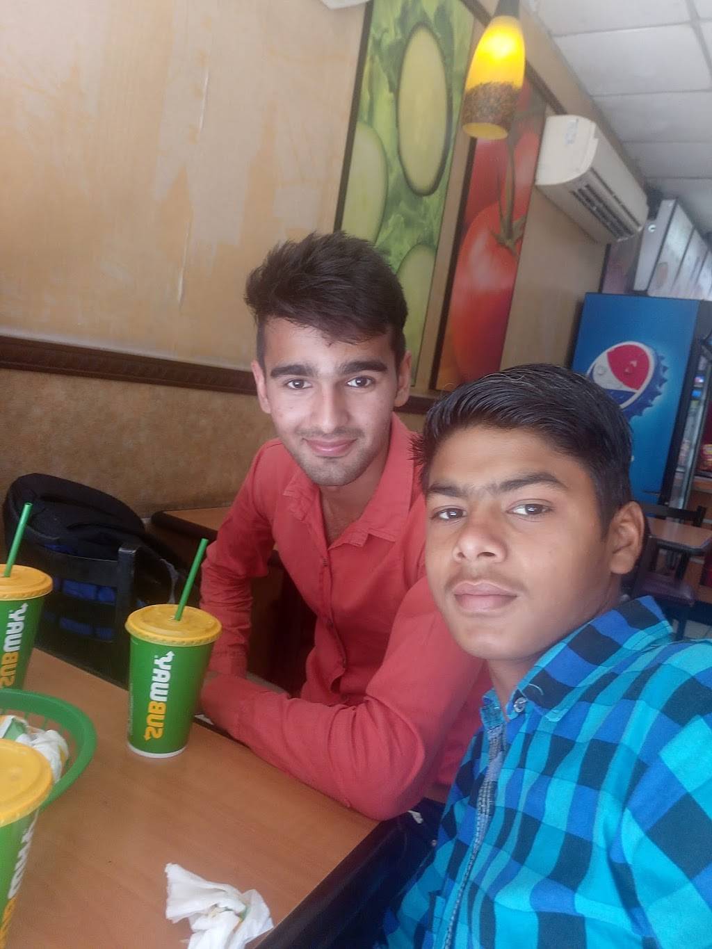 Subway Restaurants | restaurant | 231 3rd Ave, Long Branch, NJ 07740, USA | 7322298040 OR +1 732-229-8040