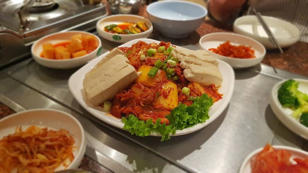 Ginseng B.B.Q | restaurant | 3765 S Las Vegas Blvd, Las Vegas, NV 89115, USA | 7028918403 OR +1 702-891-8403