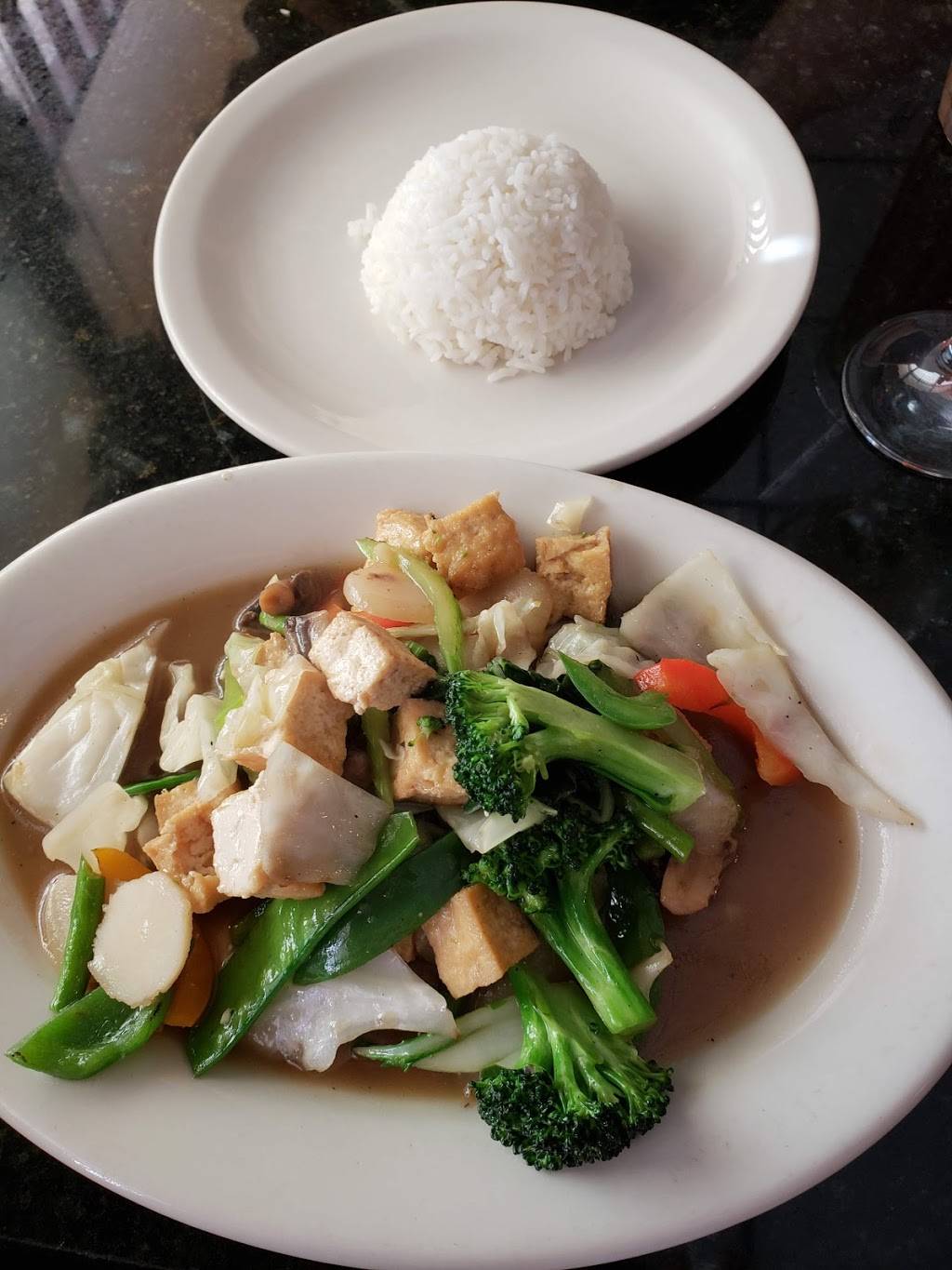 Siam Garden Thai Restaurant | restaurant | 3125 Dr M.L.K. Jr St N, St. Petersburg, FL 33704, USA | 7278220613 OR +1 727-822-0613