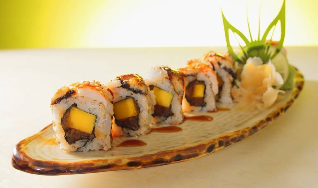 Macku Sushi | restaurant | 2239 N Clybourn Ave, Chicago, IL 60614, USA | 7738808012 OR +1 773-880-8012