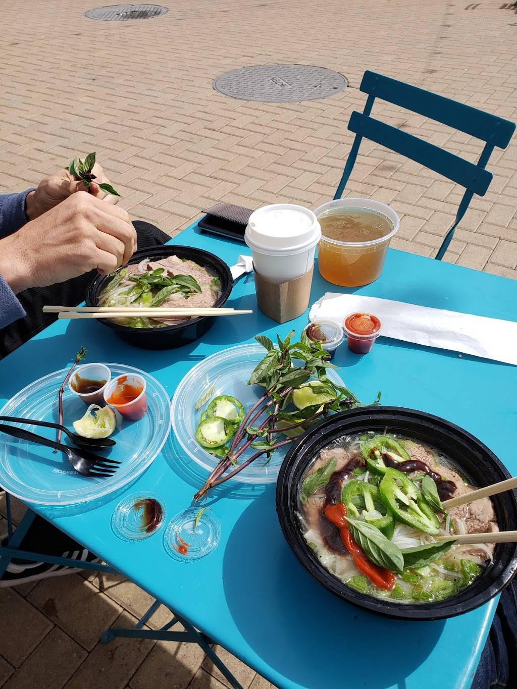 Mobile Pho | restaurant | 19 Old Town Square, Fort Collins, CO 80524, USA | 3035645396 OR +1 303-564-5396