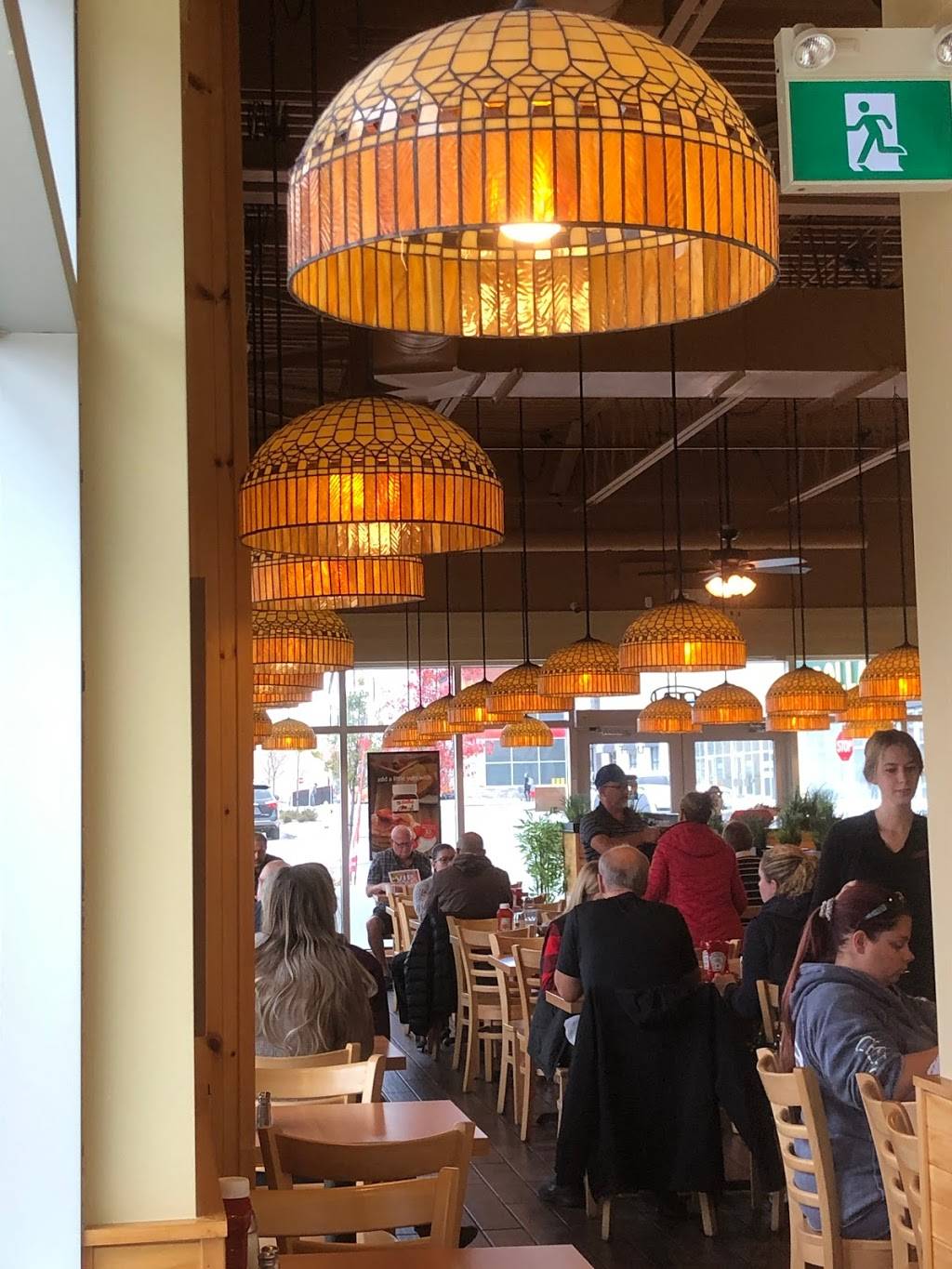 Sunset Grill | restaurant | 200 Green Ln E, East Gwillimbury, ON L9N 0A2, Canada | 9058981000 OR +1 905-898-1000