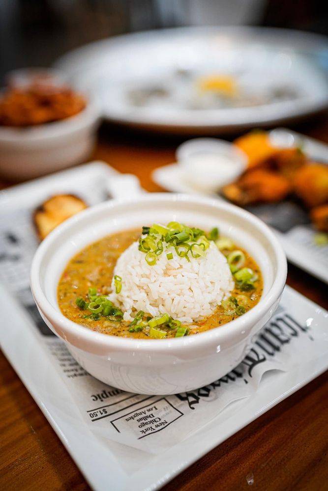 Crab House Seafood & Oyster Bar | restaurant | 2508 Maple Ave, Dallas, TX 75201, USA | 4693177666 OR +1 469-317-7666