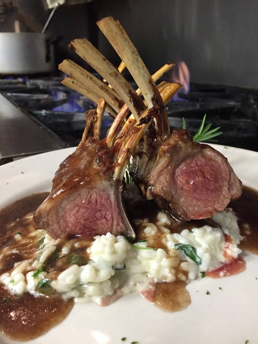 Nazzaros Italian Cuisine | restaurant | 196 Retreat Village, St Simons, GA 31522, USA | 9126346161 OR +1 912-634-6161