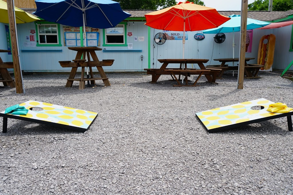 Roadside Foodstand | restaurant | 6826 Smithville Hwy, Silver Point, TN 38582, USA | 9318584237 OR +1 931-858-4237