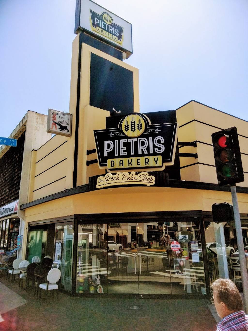 Pietris Bakery | restaurant | 5000 E 2nd St, Long Beach, CA 90803, USA | 5624338999 OR +1 562-433-8999