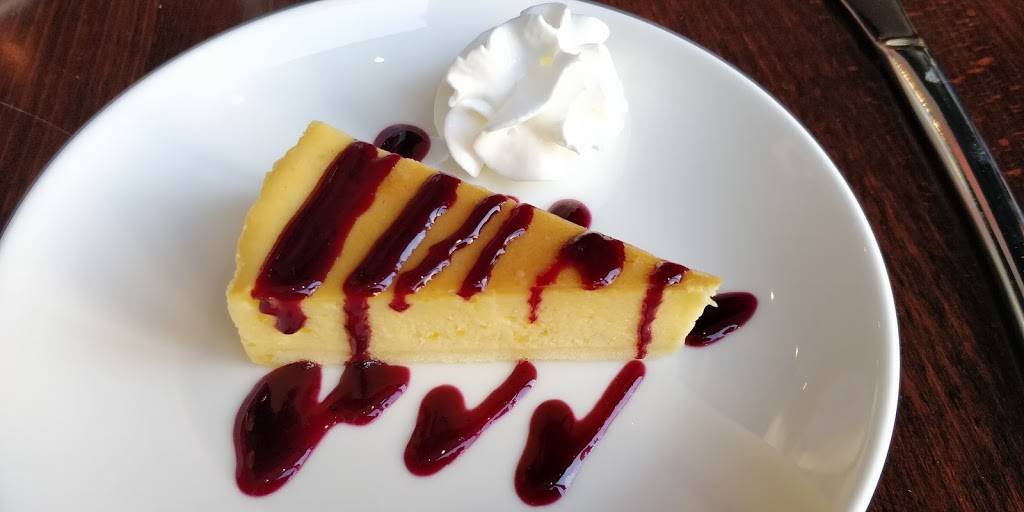 Mola | restaurant | 6018 Penn Ave, Pittsburgh, PA 15206, USA | 4123656688 OR +1 412-365-6688