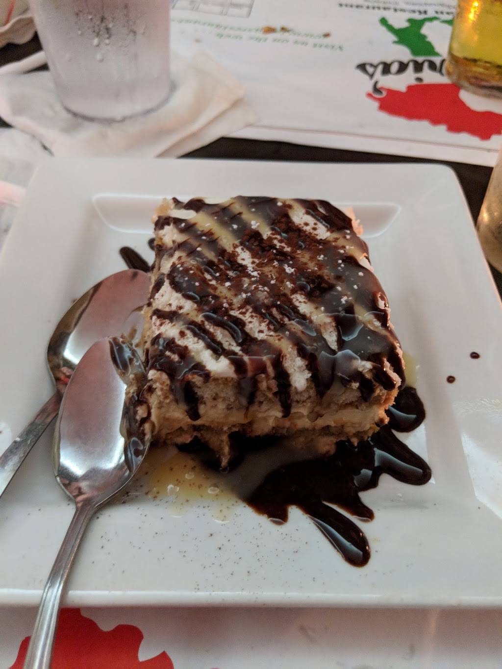 Iarias Italian Restaurant | restaurant | 317 S College Ave, Indianapolis, IN 46202, USA | 3176387706 OR +1 317-638-7706