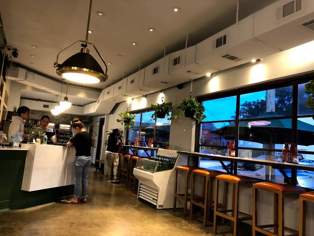 Magasin Vietnamese Cafe | restaurant | 4201 Magazine St, New Orleans, LA 70115, USA | 5048967611 OR +1 504-896-7611