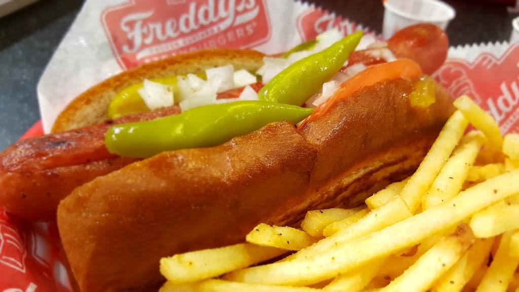Freddys Frozen Custard & Steakburgers | restaurant | 10520 Interstate 10 Service Rd, Baytown, TX 77523, USA | 2813030033 OR +1 281-303-0033